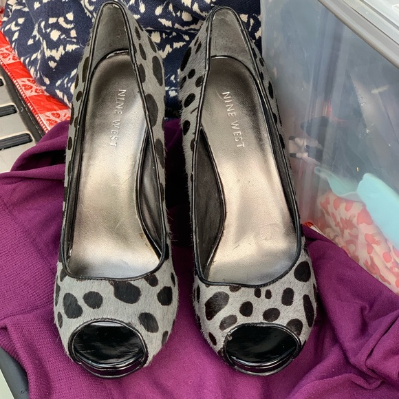 NINE WEST Pony Hair Print Peep Toe Heels 7.5 - Picture 10 of 12